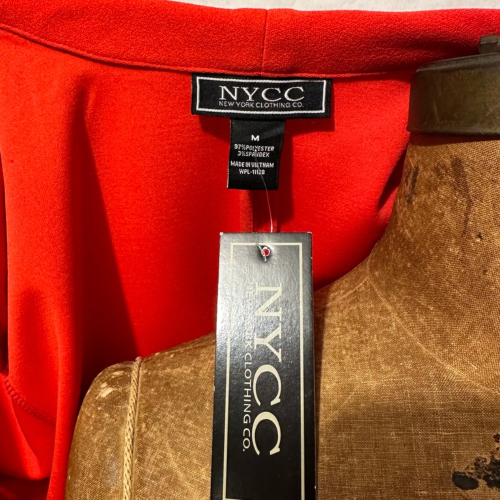 Red Tailored Blazer With Structured Collar - image 4